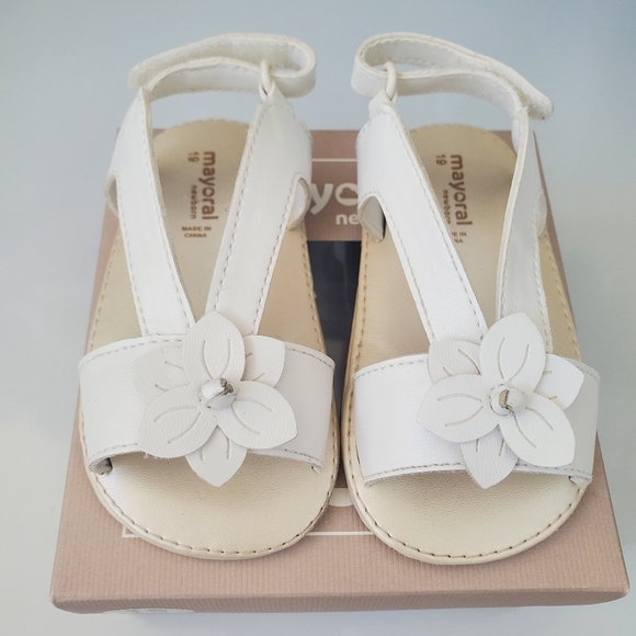 Baby sandals - Picture 1 of 5